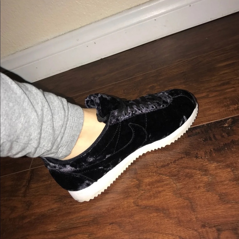 Velvet blue Cortez - Picture 7 of 7